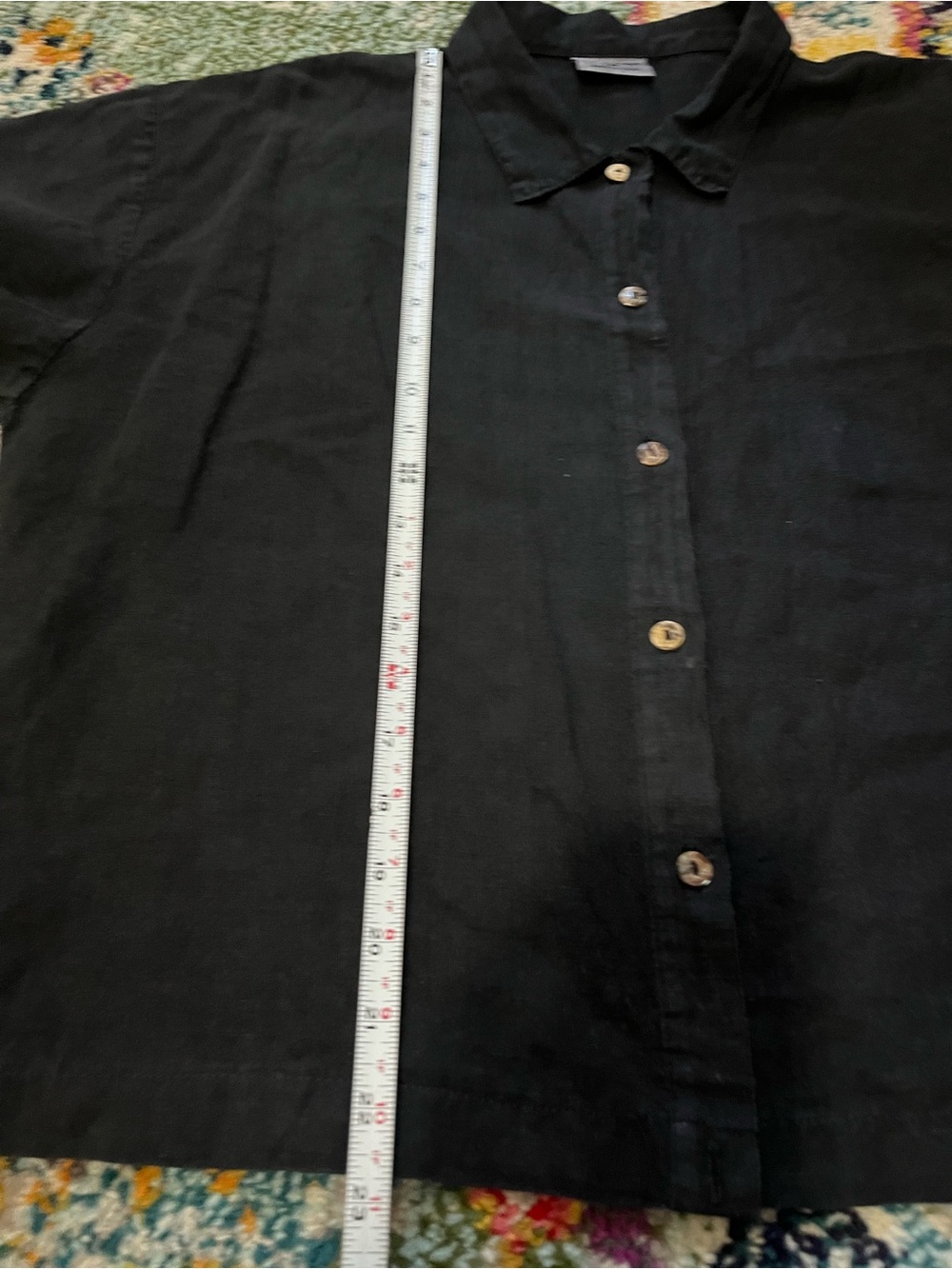 Black Short-Sleeve Button-Up Shirt - Picture 6 of 6